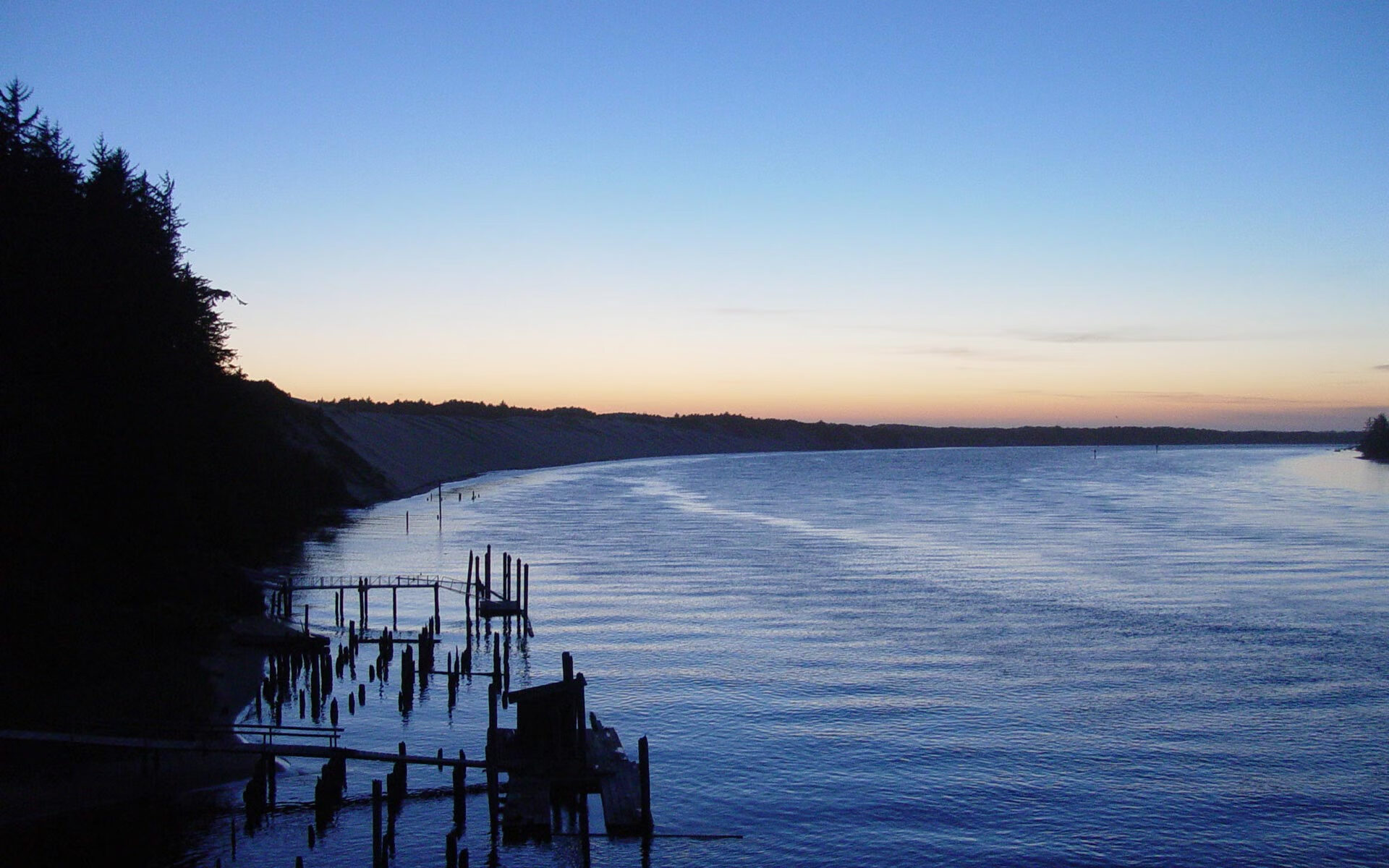 主场不胜!法国球迷陷入沉默,法国球迷哭了