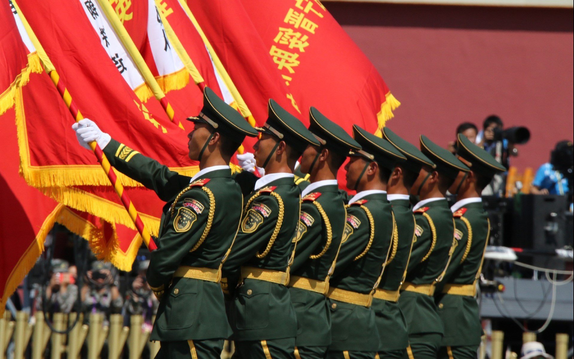 逆境突围：遭遇伤病潮的球队如何坚韧拼搏？，逆境突袭的意思