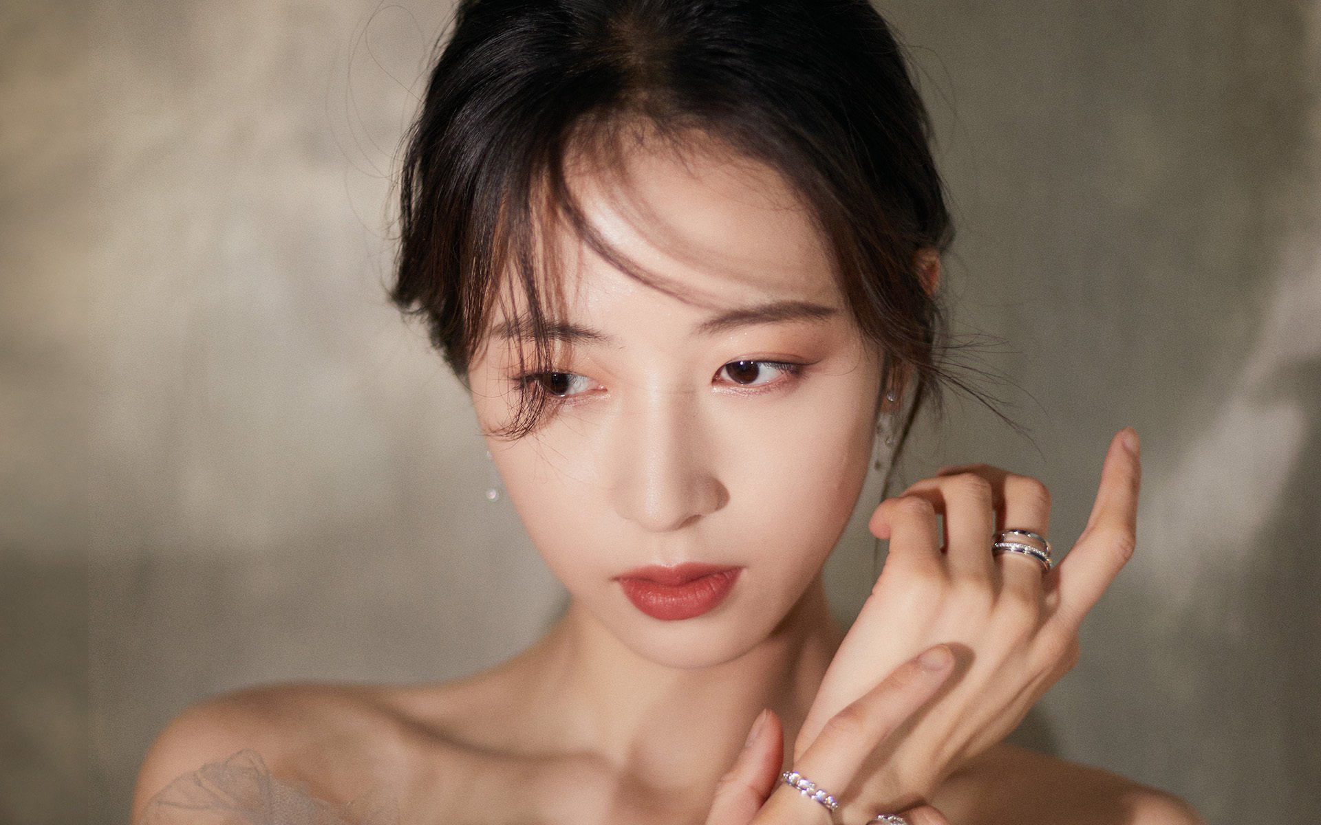 爱游戏娱乐-辽宁男篮球员斗志昂扬，拿下关键胜利，辽宁男篮 球员