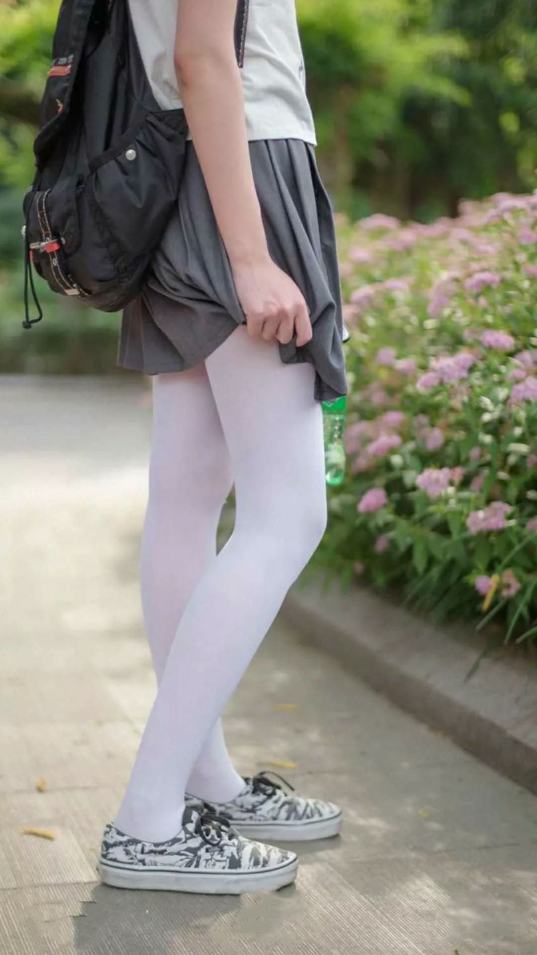 新加坡队赛制深度解析：如何在复杂赛制中保持团队凝聚力，新加坡队员