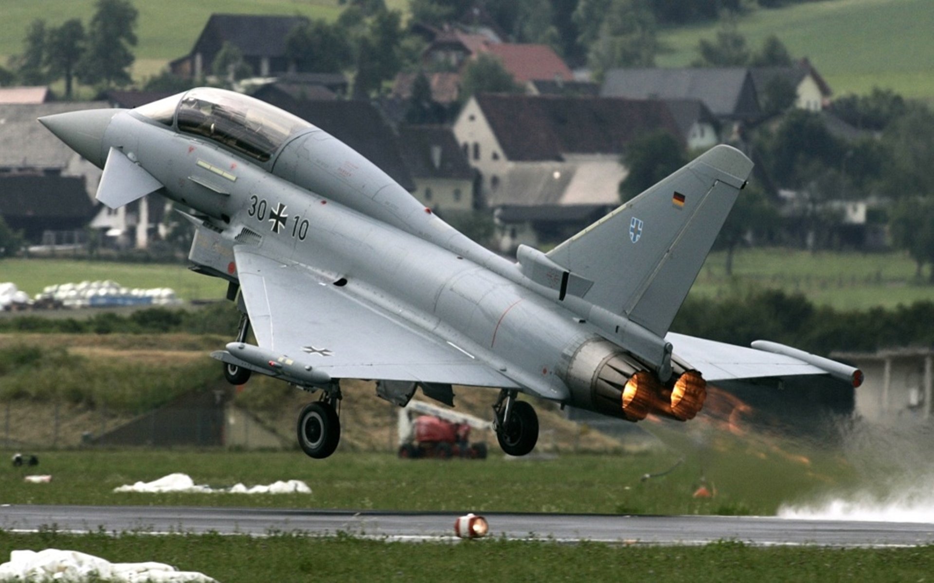 羽毛球赛场年轻选手表现抢眼，羽毛球年轻人