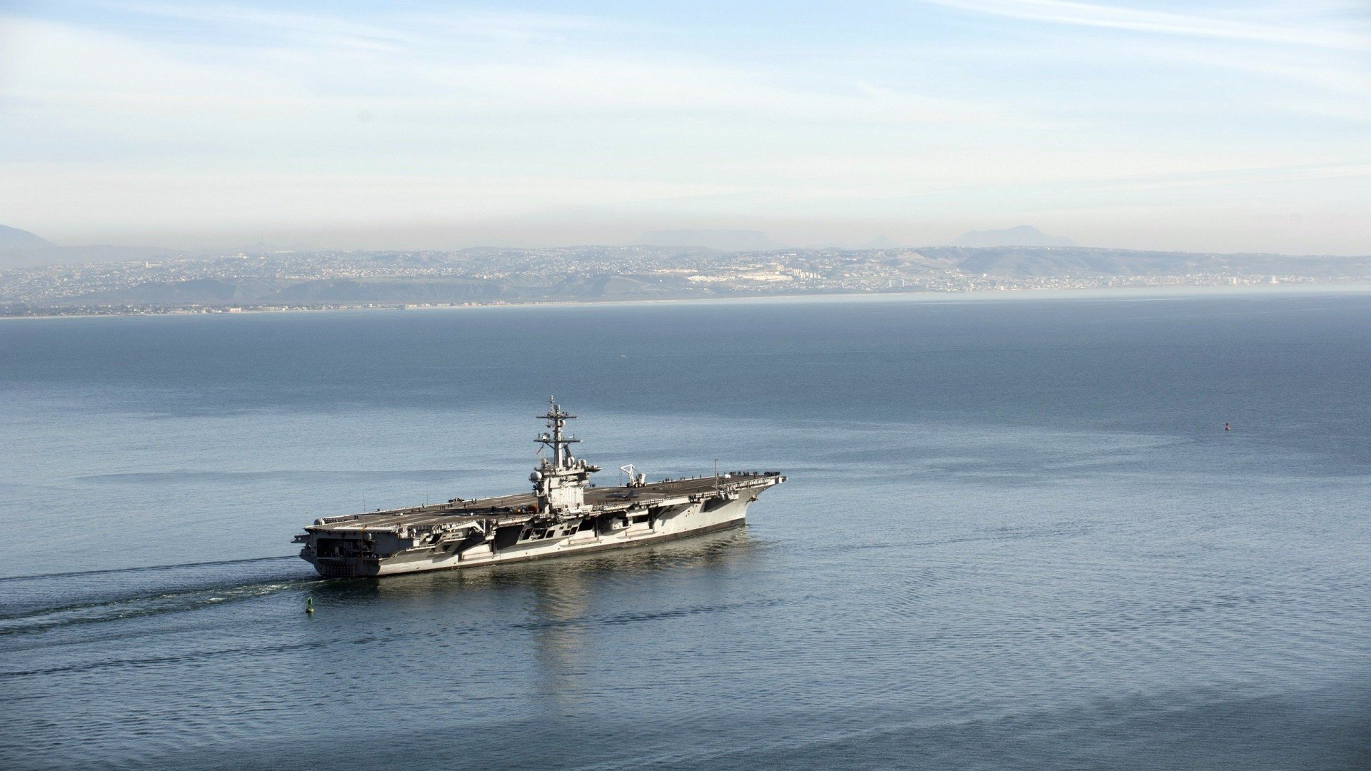 高尔作为袋鼠队核心球员,以突破为主导提升球队表现,高尔夫袋鼠男装简介