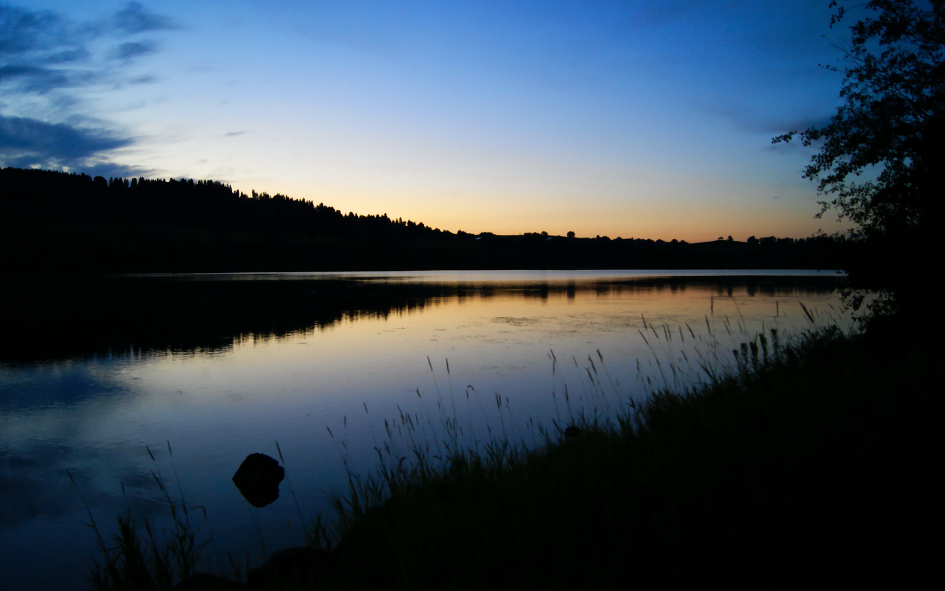 爱游戏下载-伯恩利防守回追意识显著增强，伯恩利队